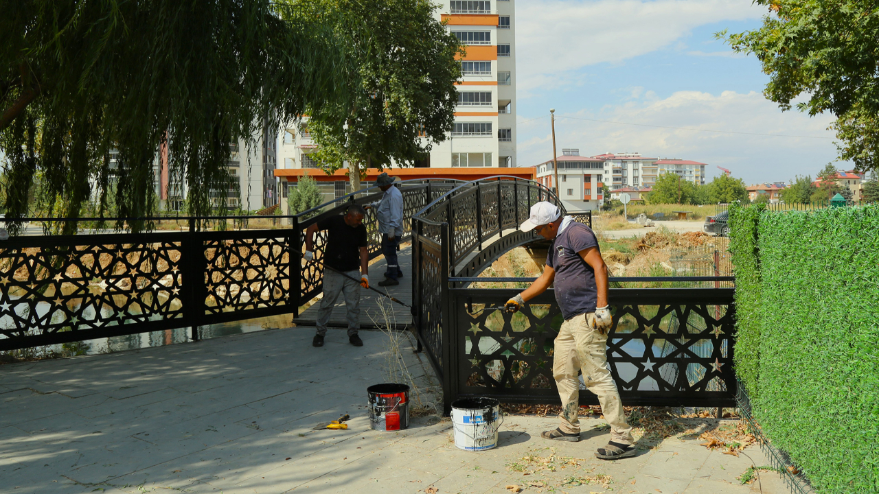 Büyükşehir, Elbistan’daki Millet Bahçesini Yeniliyor