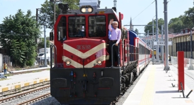 DEMİRYOLU YÜK TAŞIMACILIĞININ YARIYA YAKINI İLTİSAK HATLARI İLE