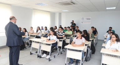 Dulkadiroğlu Belediyesi'nden Gençlere Tam Destek: 