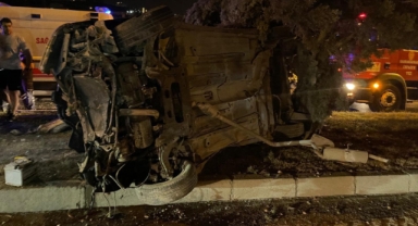 Kahramanmaraş’ta otomobil paramparça oldu: 3 yaralı