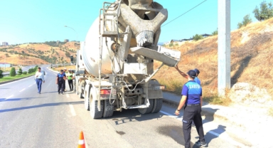 Büyükşehir, Çevre Kirliliğine Neden Olan Beton Mikserine 106 Bin TL Ceza Kesti