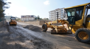 Büyükşehir, Türkoğlu’nda Caddeleri Yeniliyor