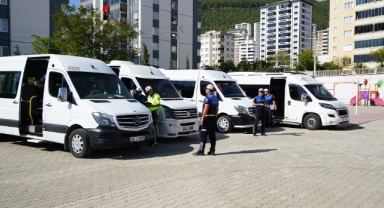 Büyükşehir Zabıtası Öğrencilerin Konforlu Ulaşımı İçin Görev Başında