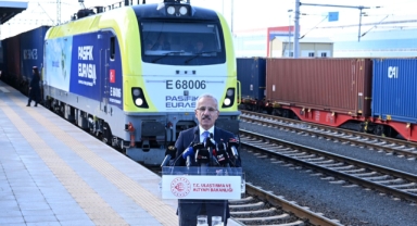 DEMİRYOLU İLE İHRACATTA YENİ ROTA; İSTANBUL-BUDAPEŞTE