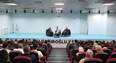 GAZZE BİLİNCİ KONFERANSI MURAT AKKURT GENÇLİK MERKEZİ’NDE GERÇEKLEŞTİ