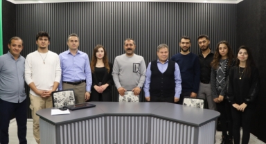 İbrahim Dizlek ve Arslan Deveboynu’ndan sanat mesajı