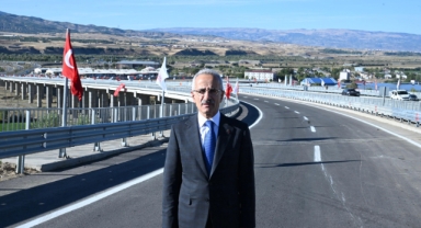 İKİ DEV PROJEDE İMZALAR ATILIYOR