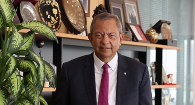 Kipaş Holding Yönetim Kurulu Başkanı Mehmet Hanefi Öksüz’e “Türkiye’nin Kahramanları” Ödülü Verildi!