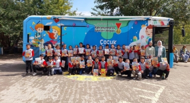 Mobil Kütüphane, Yeni Eğitim Yılında İlk Ziyaretlerini Gerçekleştirdi