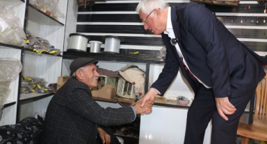BAŞKAN İKİZER ESNAFA CAN KULAĞI OLUYOR