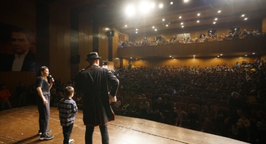 Çocuklar Hafta Sonu Büyükşehir’in Gösterisinde Çok Eğlendi