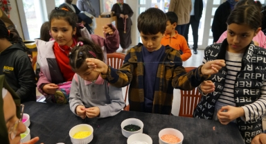 Kahraman Çocuklardan Savaş Mağduru Çocuklara Uzanan El