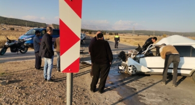 Kahramanmaraş'ta Traktörle Otomobil Çarpıştı: 1 Ölü, 3 Yaralı