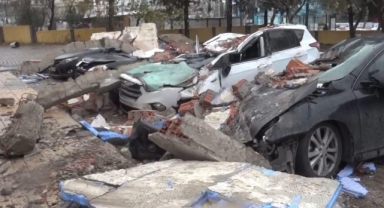 Kahramanmaraş Valisi Mükerrem Ünlüer'den Kar ve Fırtına Açıklaması:  877 Araç Mahsur Kaldı, 2895 Vatandaşa Yardım Edildi