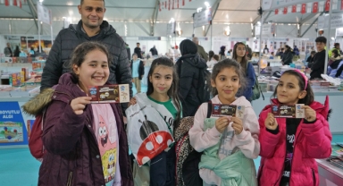 Kitap Fuarı, Altıncı Gününde de Ziyaretçi Akınına Uğradı