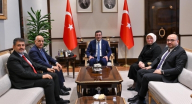 AK PARTİ KAHRAMANMARAŞ MİLLETVEKİLLERİNDEN CUMHURBAŞKANI YARDIMCISI CEVDET YILMAZ’A ZİYARET