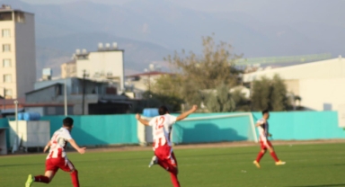 Kahramanmaraş Akedaş İstiklalspor, Erciyes 38 SK'yi 2-1 Mağlup Etti