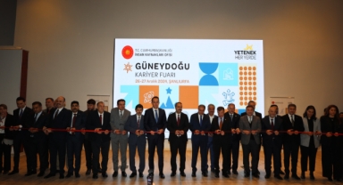SANKO ÜNİVERSİTESİ’NE GÜNEYDOĞU KARİYER FUARI’NDA YOĞUN İLGİ