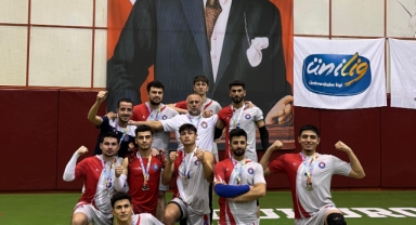 Voleybol Takımlarımızdan Gururlandıran Başarı