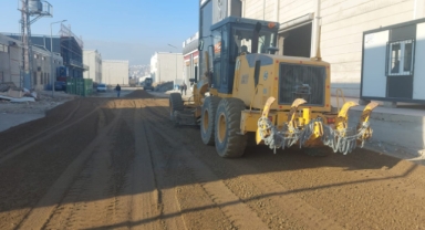 YENİ SANAYİ SİTESİ’NDE DULKADİROĞLU’NDAN YOL ÇALIŞMASI