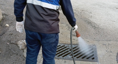 Büyükşehir, Halk Sağlığı İçin Zararlılarla Mücadelesini Kararlılıkla Sürdürüyor