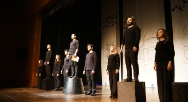 Büyükşehir’in Tiyatro Okulu, Filistin’in Mücadelesini Sahneye Taşıdı