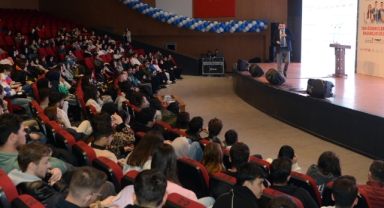 Büyükşehir’in YKS Kampı 4’üncü Gününde de Büyük Bir İlgiyle Devam Etti