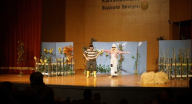 “Cesur Korkuluk Kuki” Minik Yürekleri Fethetti