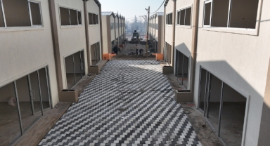 Derepazarı Esnaf Çarşısı’nda Üstyapı İmalatları Tamamlanıyor