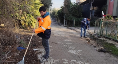 Ekipler sahada… Yumurtalık’ta temizlik ön planda…