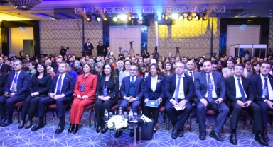 GENÇLER GELECEĞİN MESLEKLERİNE HAZIRLANACAK 45 DİJİTAL GENÇLİK MERKEZİ AÇILDI