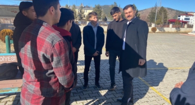 Göksun Kaymakamı Duman, öğrencilerle bir araya geldi