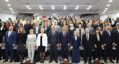 Kadının iş dünyasındaki yeri Adana’da masaya yatırıldı