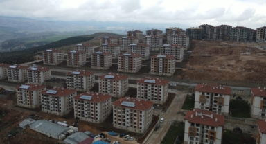 Kahramanmaraş’ta Deprem Konutları Faaliyete Geçti: 27 Bin 400 Kalıcı Konut Hak Sahiplerine Teslim Edildi