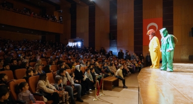 Çocuklar, Büyükşehir’in Gösterisiyle Unutulmaz Bir Hafta Sonu Yaşadı