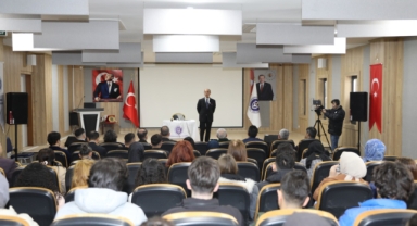 İş İnsanı Balcıoğlu, KİÜ Öğrencileriyle Söyleşide Buluştu