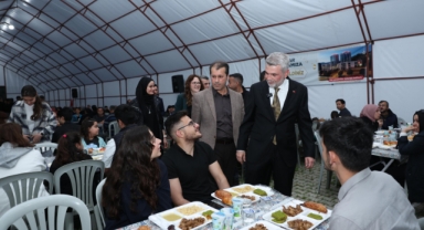Kahramanmaraşlılar Büyükşehir’in Ramazan Sofrasında Bir Araya Gelecek