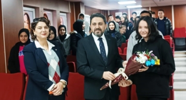 Mutlu KAYA, Fatih Anadolu Lisesinde öğrencilerle söyleşi gerçekleştirdi.