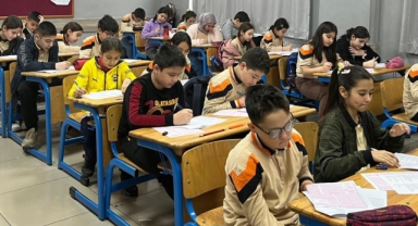 Onikişubat İlçesinde yoğun kar yağışı ve buzlanma nedeniyle tatil edilen okullar: