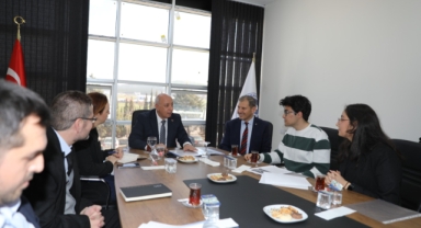 REKTÖR BAKAN, TOBB FEN LİSESİ ÖĞRENCİLERİNİ KONUK ETTİ