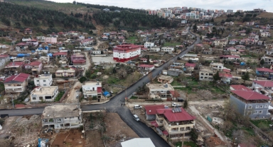 Başkan Görgel’e Türkoğlu Muhtarlarından Asfalt Teşekkürü