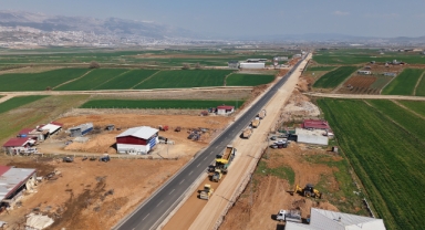 Batı Mahallelerin Ulaşım Standardını Artıracak Yol Yatırımı Sürüyor