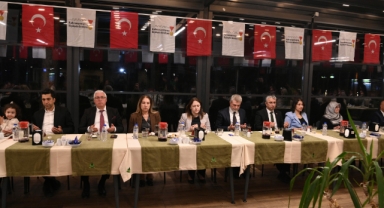 Büyükşehir Belediyesi Meclisi İftarda Bir Araya Geldi