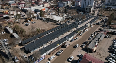 Büyükşehir, Elbistan’da Rezerv Alandaki İş Yerleri İçin 2 Yeni Çarşı Kurdu