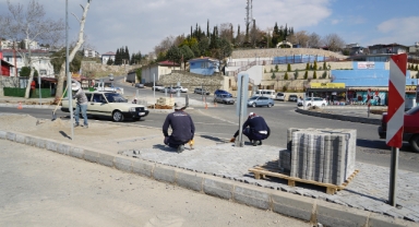 Büyükşehir, Sütçü İmam Kavşağı’ndaki Trafik Sorununu Çözüyor