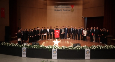 İSTİKLAL MARŞININ KABULÜNÜN 104. YILI VE MEHMET AKİF ERSOY SAYGIYLA ANILDI