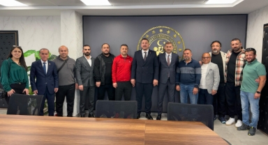 Kahramanmaraş’ta Güreşin Temsilcileri Gençlik ve Spor İl Müdürü Yasin Özdemir’e Hayırlı Olsun Ziyareti