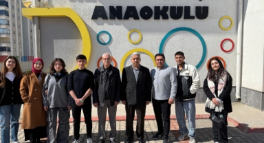 Nevin Gümüşer Anaokulunun minik öğrencileri diktikleri ağaçlarla büyüyecek
