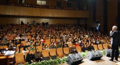 Nurullah Genç, Şiirleriyle Gönüllere Dokundu