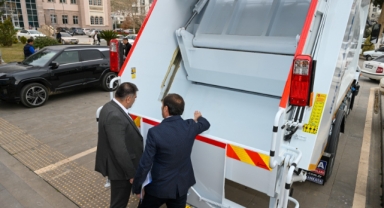 Türkoğlu Belediyesi Makine Parkını Genişletmeye Devam Ediyor